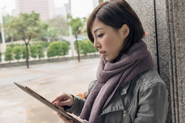 4 Reasons Not to Go Nude – Choose The Best Phone Case For Your Samsung S8 Plus! - Shamo's