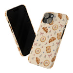 Slanke iPhone-hoes — knus bak- en teddybeerpatroon (recept, hert, knopen)