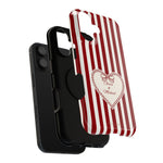 Funda personalizada a rayas — Diseño de corazón rojo y blanco (nombres personalizados)