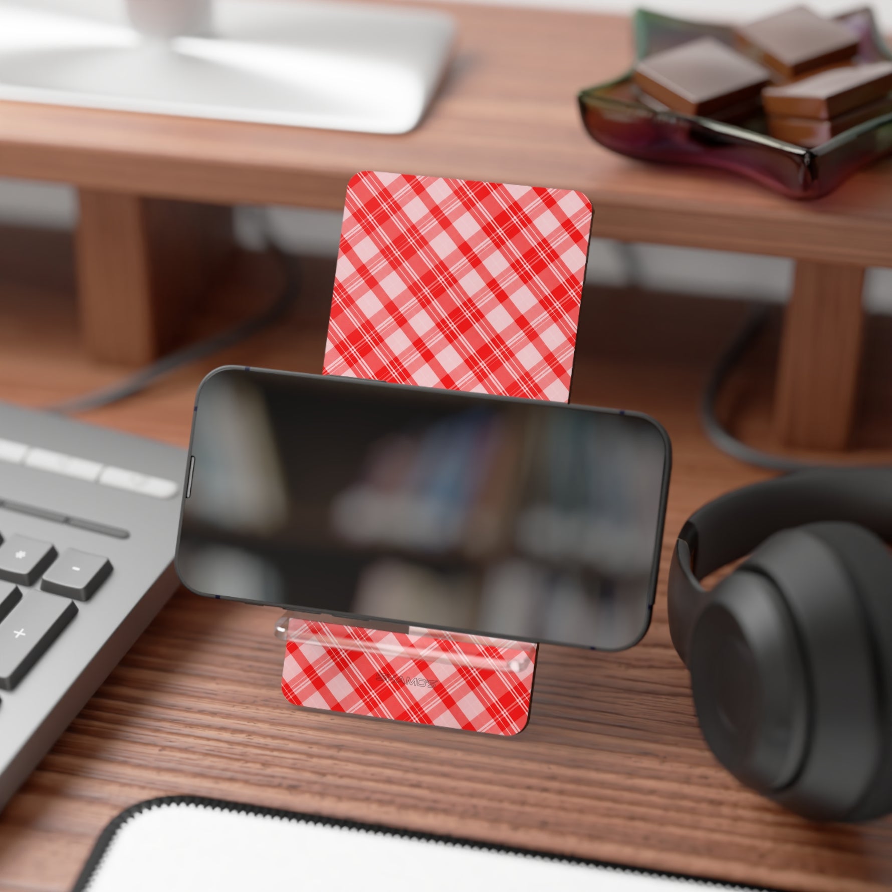 Red Plaid Smartphone Stand – Foldable Mobile Display Holder