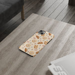 Slanke iPhone-hoes — knus bak- en teddybeerpatroon (recept, hert, knopen)