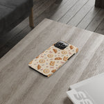 Slanke iPhone-hoes — knus bak- en teddybeerpatroon (recept, hert, knopen)