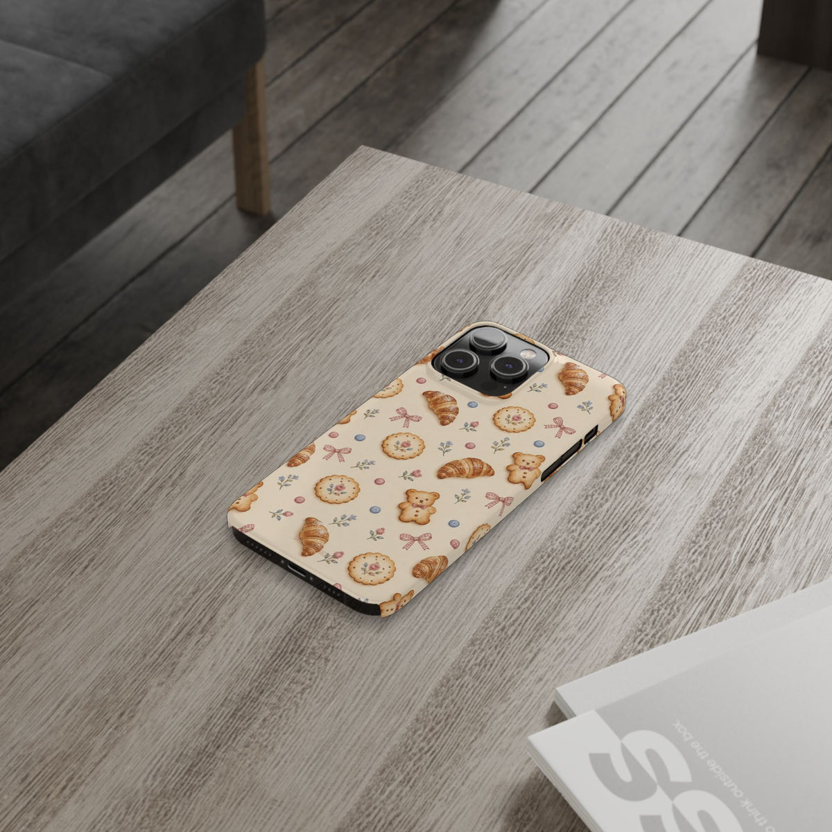 Slanke iPhone-hoes — knus bak- en teddybeerpatroon (recept, hert, knopen)