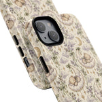 Dromerige wolkenknuffelbeer iPhone-hoesje met MagSafe