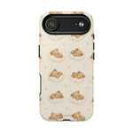 Beige teddybeer op wolken iPhone-hoesje met MagSafe