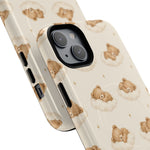 Beige teddybeer op wolken iPhone-hoesje met MagSafe