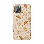 Slanke iPhone-hoes — knus bak- en teddybeerpatroon (recept, hert, knopen)