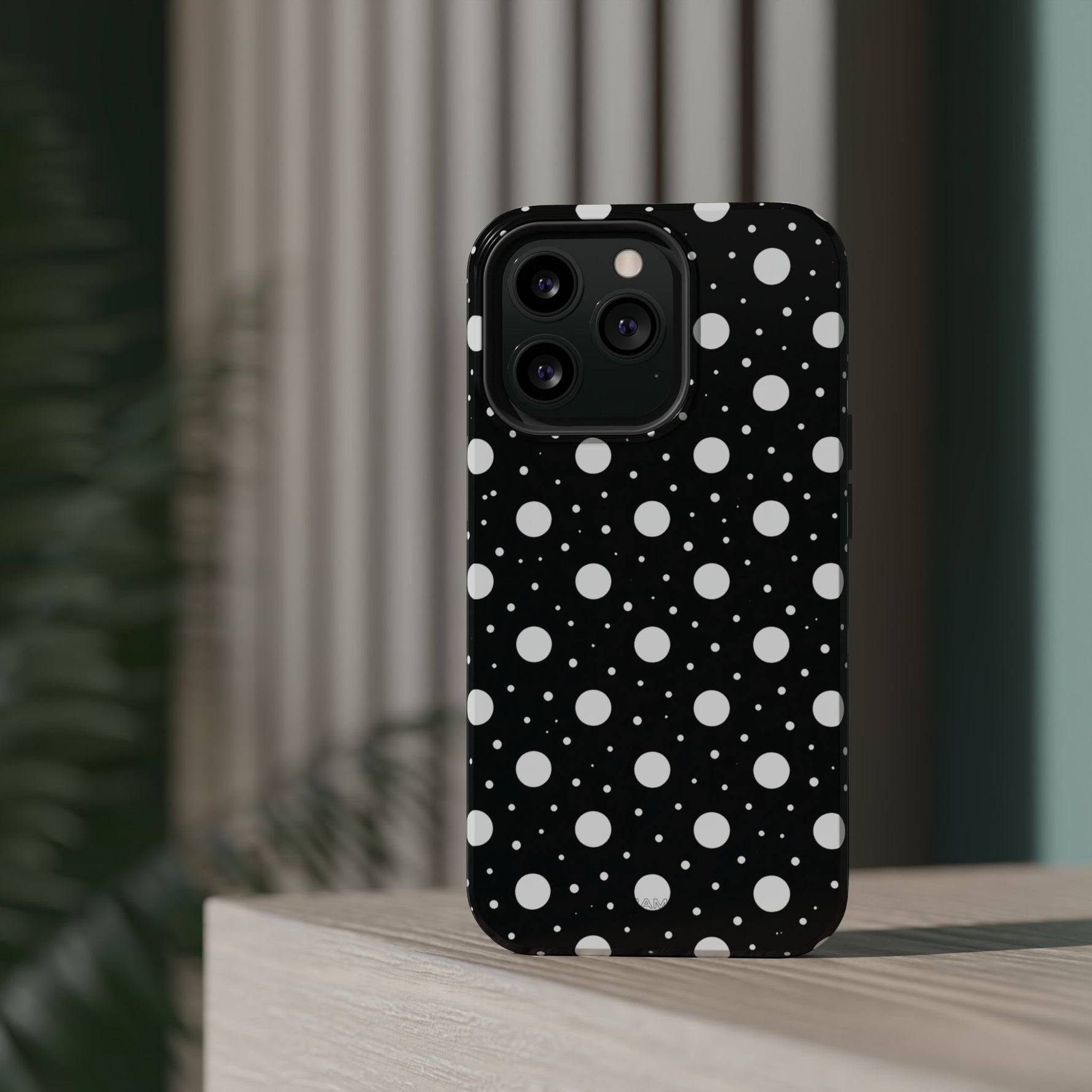 Polka Dot Impact-Resistant iPhone Case | MagSafe