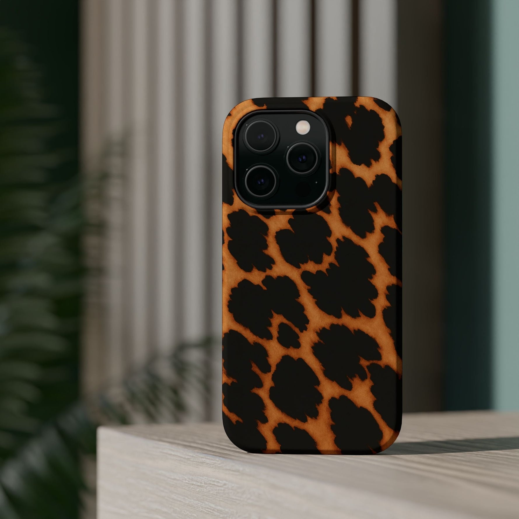 Leopard Print Impact-Resistant iPhone Case with MagSafe Compatibility  Shamo's