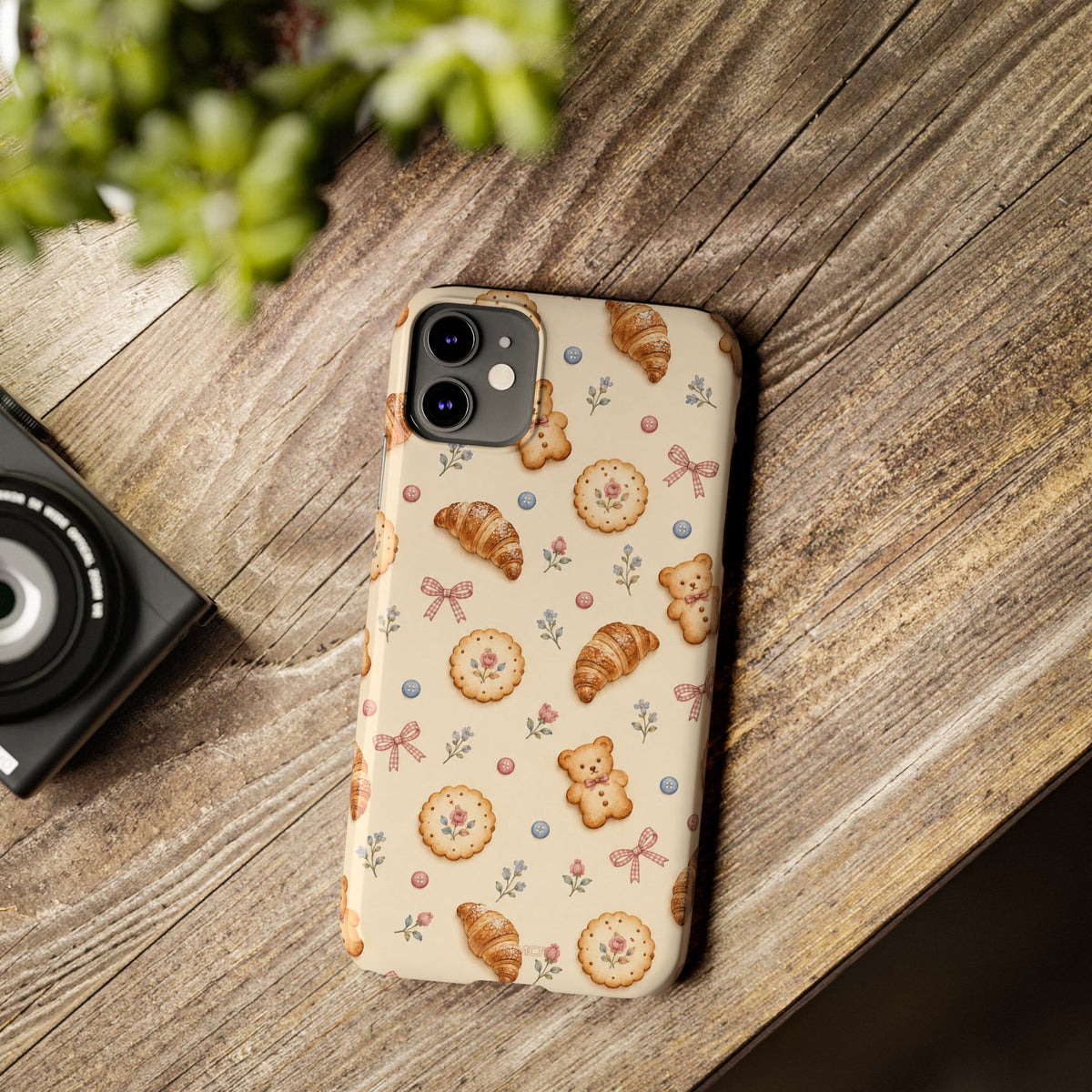 Slanke iPhone-hoes — knus bak- en teddybeerpatroon (recept, hert, knopen)
