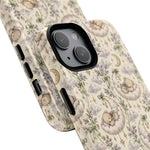 Dromerige wolkenknuffelbeer iPhone-hoesje met MagSafe