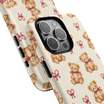 Coque iPhone Ourson des fêtes et sucres d’orge en forme de cœur avec MagSafe