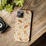 Slanke iPhone-hoes — knus bak- en teddybeerpatroon (recept, hert, knopen)