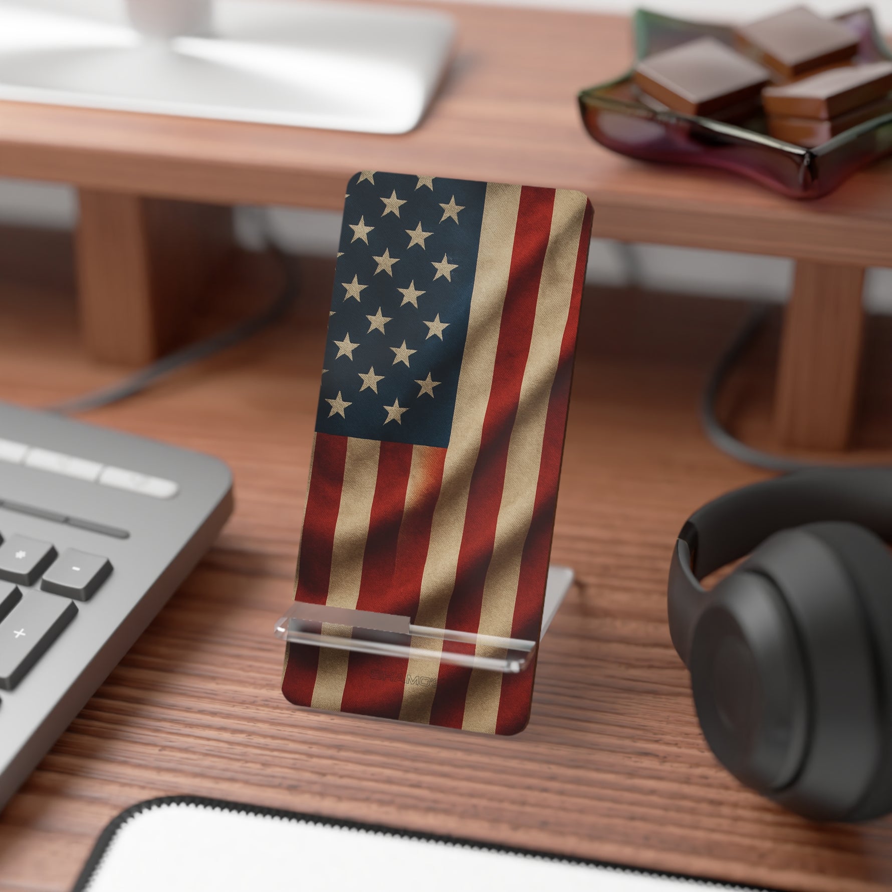 American Flag Phone Stand, Patriotic Mobile Display Stand for Smartphones