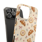 Slanke iPhone-hoes — knus bak- en teddybeerpatroon (recept, hert, knopen)