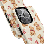 Coque iPhone Ourson des fêtes et sucres d’orge en forme de cœur avec MagSafe