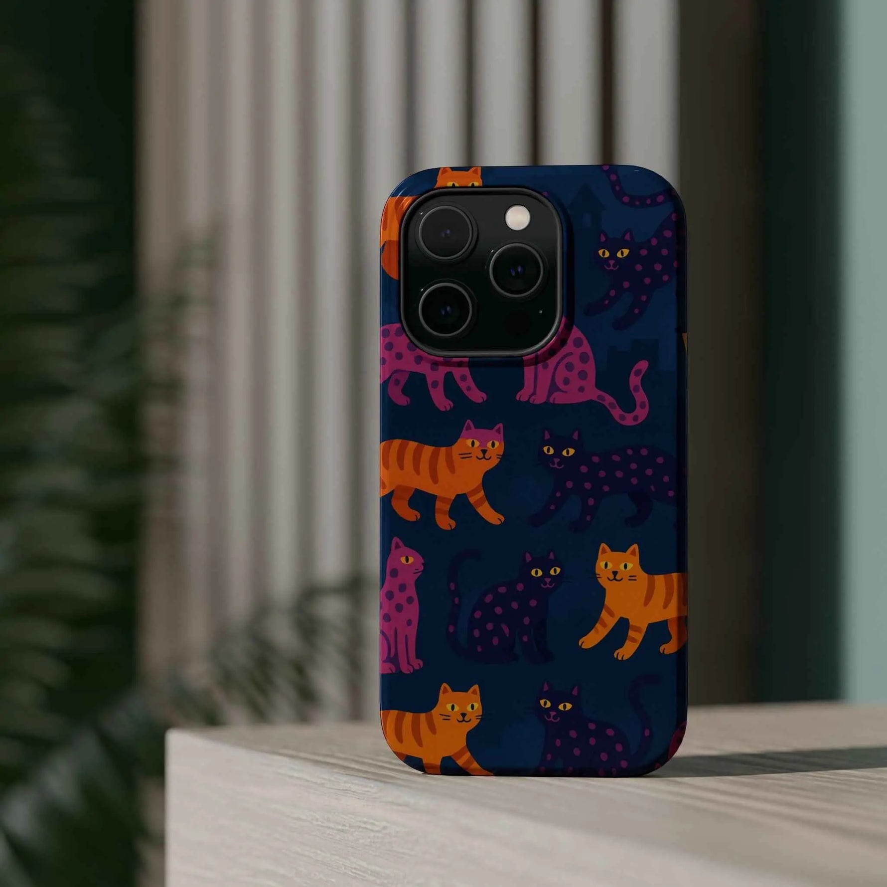 Colorful Cat Phone Case - MagSafe Impact-Resistant