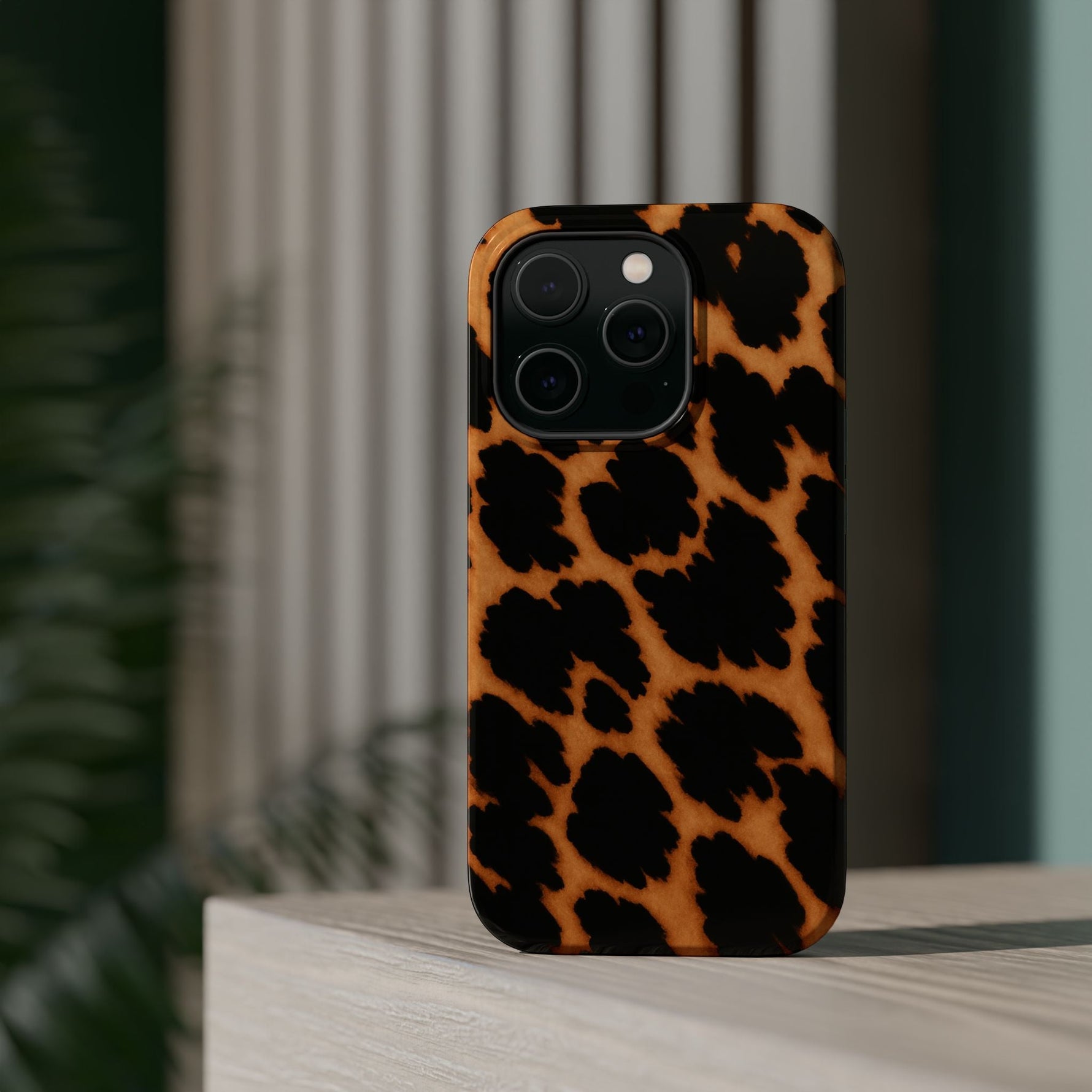 Leopard Print Impact-Resistant iPhone Case with MagSafe Compatibility  Shamo's