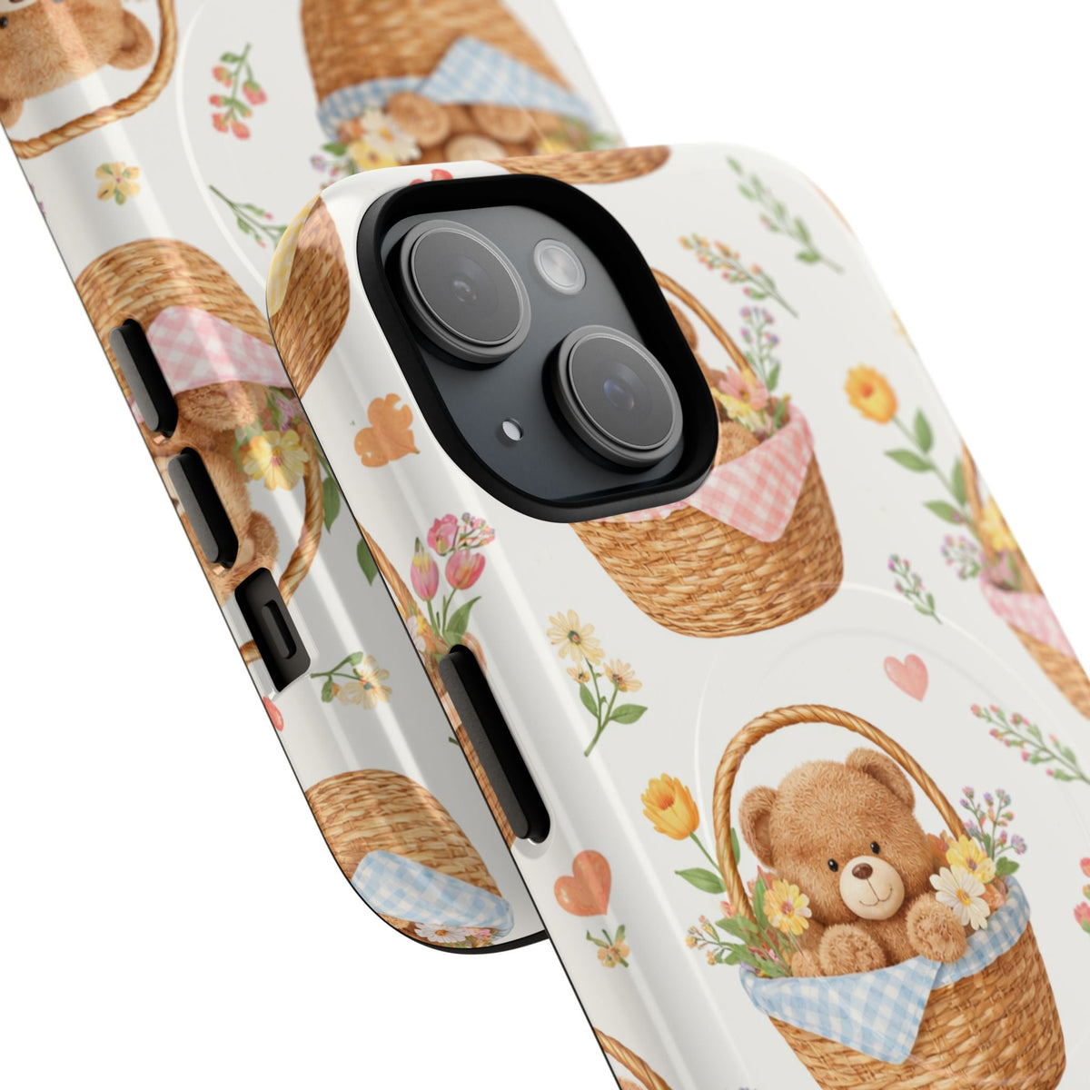 Close-up of overlapping teddy berry basket cases #iphone-15-plus